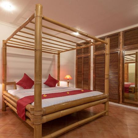 Villa Dinding Batu Сингараджа Экстерьер фото