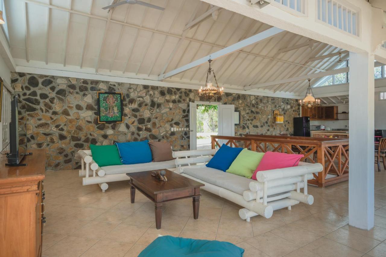 Villa Dinding Batu Сингараджа Экстерьер фото