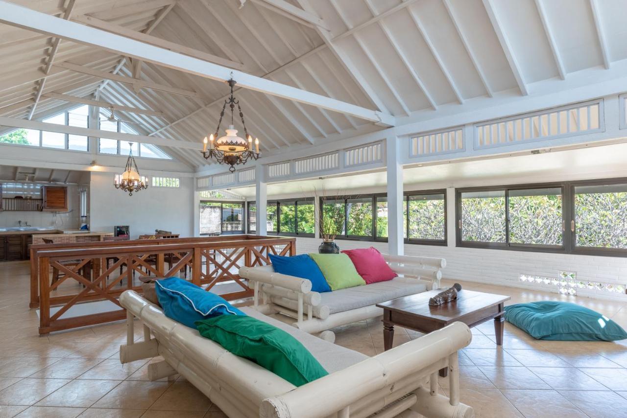 Villa Dinding Batu Сингараджа Экстерьер фото
