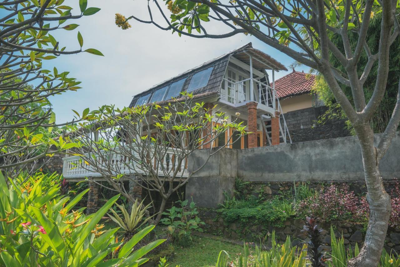Villa Dinding Batu Сингараджа Экстерьер фото